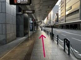 東洞院通付近の歩道の様子